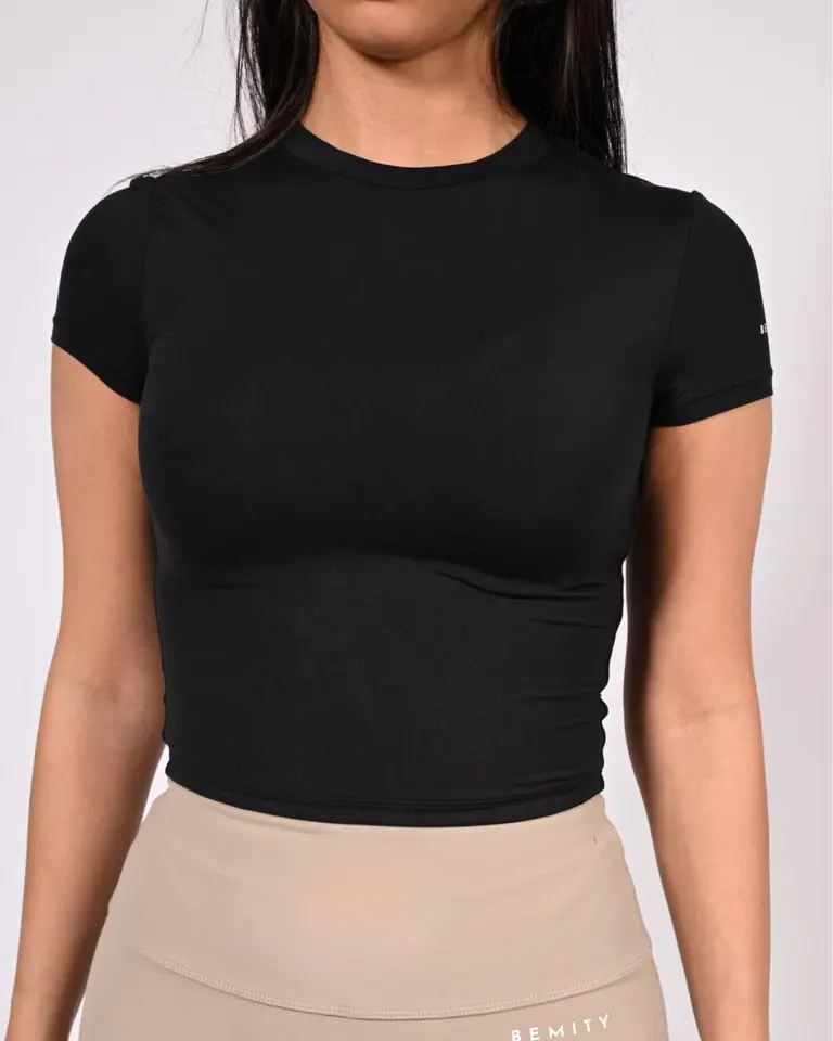 BEMITY CROP Tränings T-shirt i svart