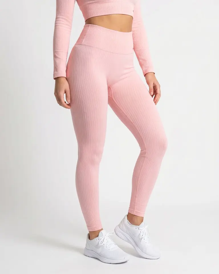 MISS ON CUTE Seamless Träningstights i Ljus rosa