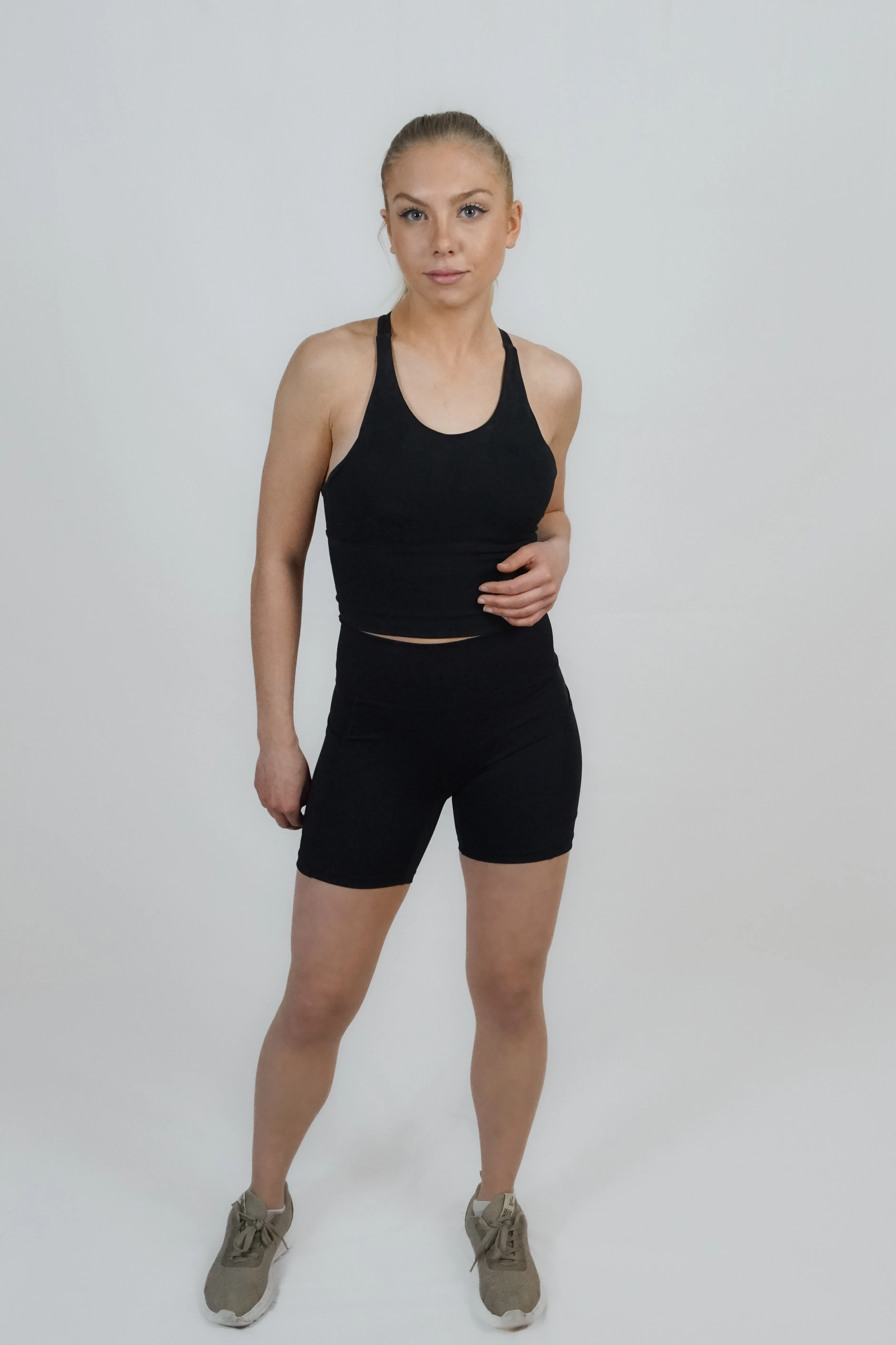 MIDI SHORTS POCKET - Svart / M