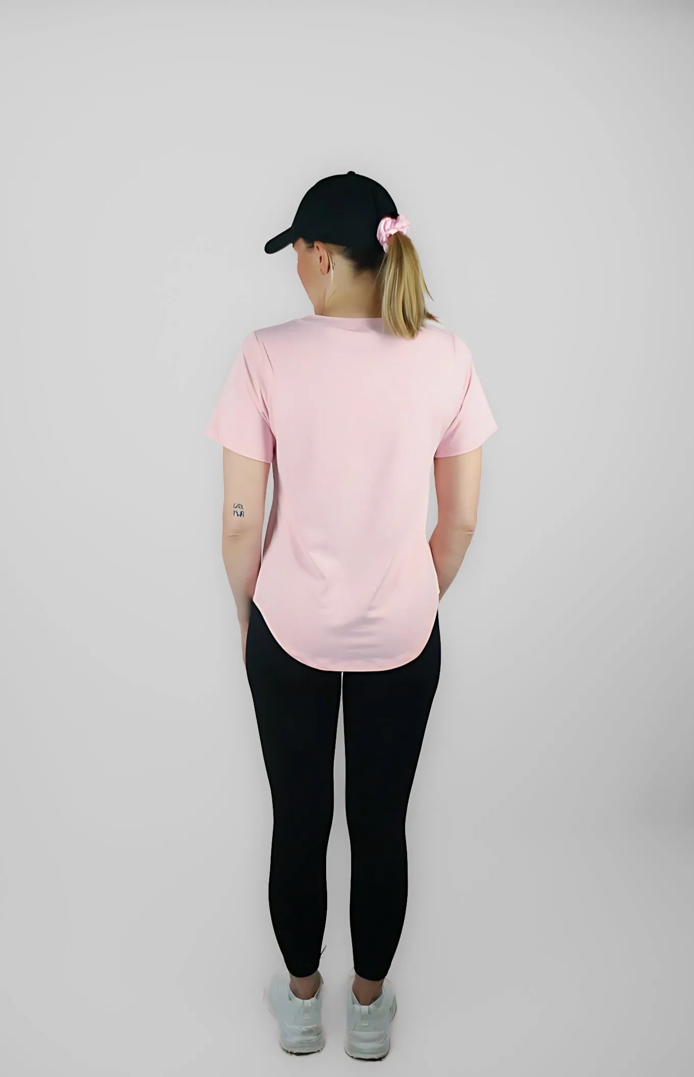 ROUNDED T-SHIRT - Ljus rosa / L