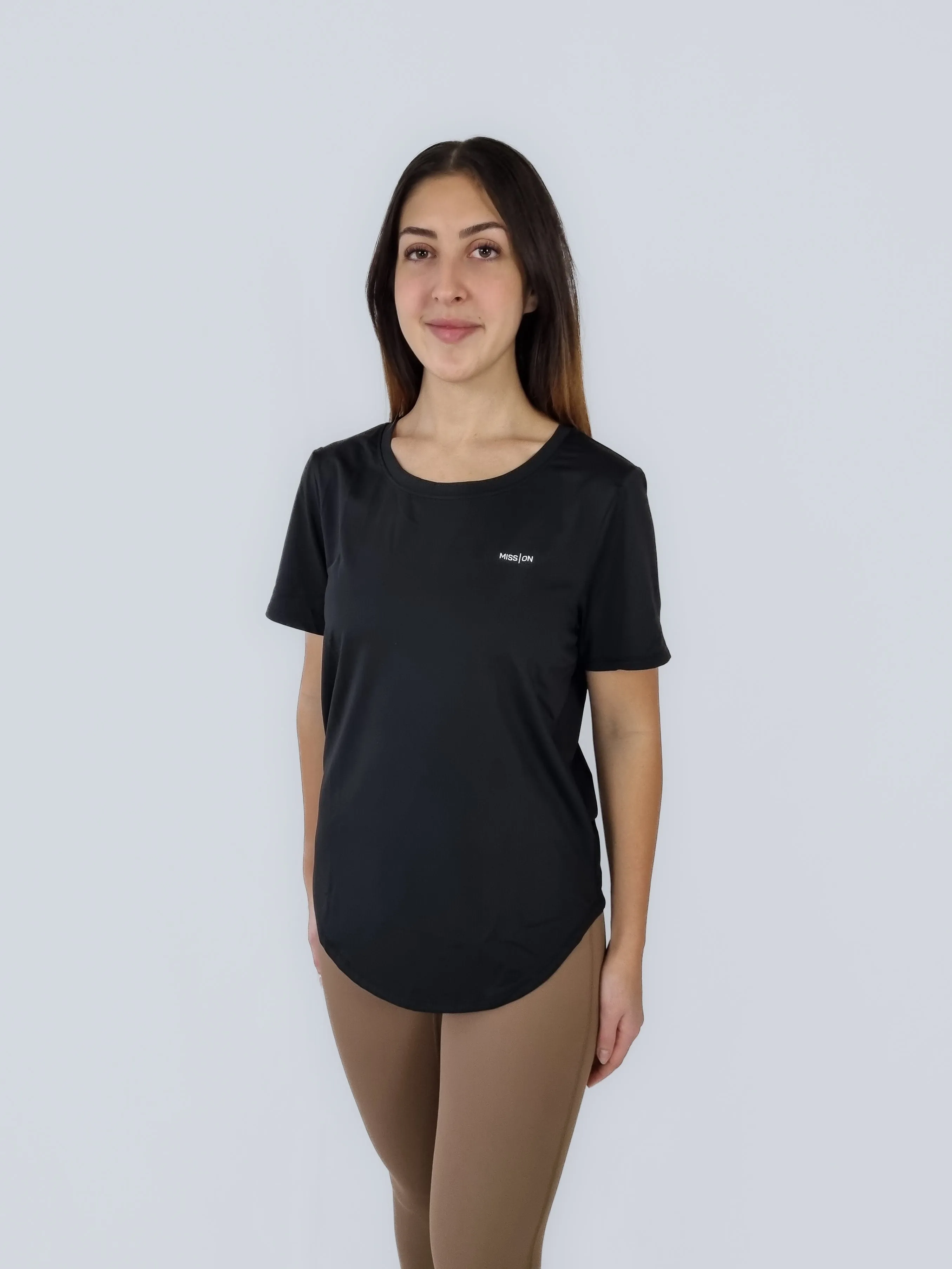 ROUNDED T-SHIRT - Svart / M