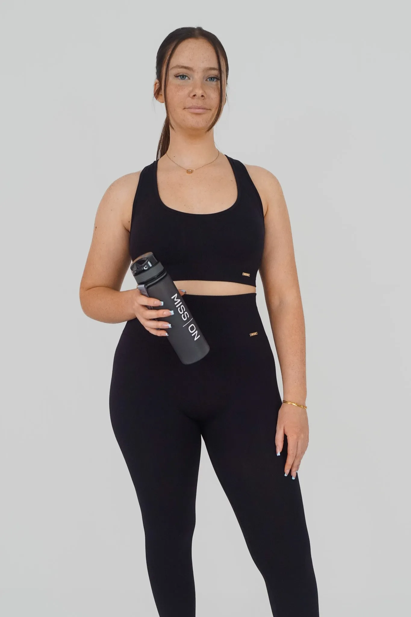 SOFT SEAMLESS TOP - Svart / M