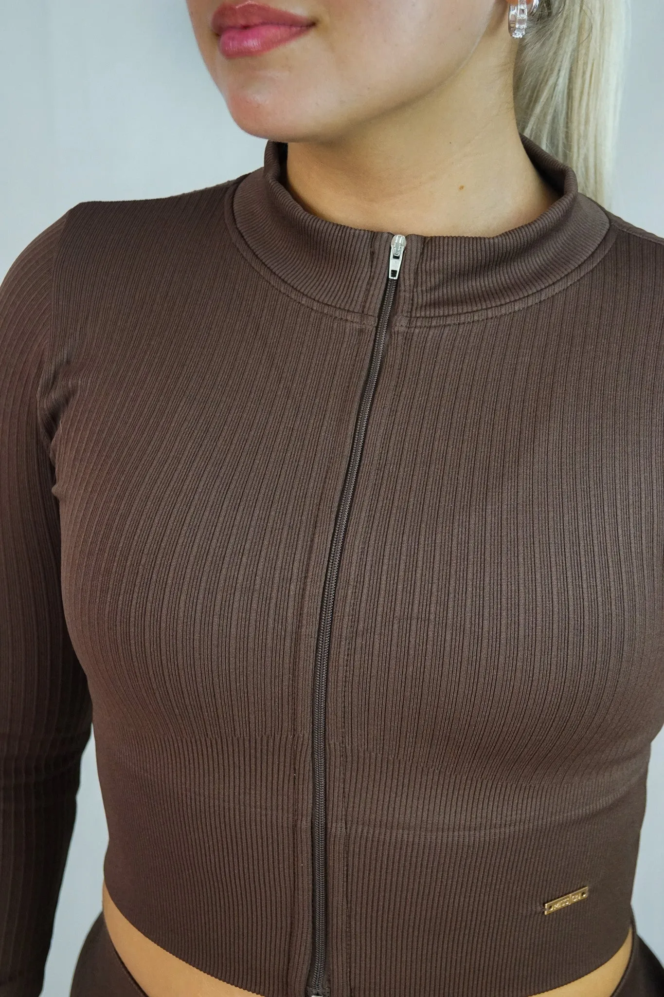 TIDY RIBBED SEAMLESS JACKET - Brun / M
